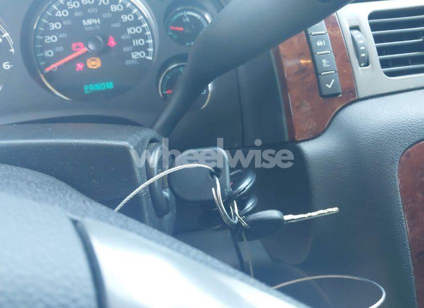 Photo 11 of 2011 Chevrolet Avalanche 1500 LT1 (VIN 3GNTKFE36BG278100)