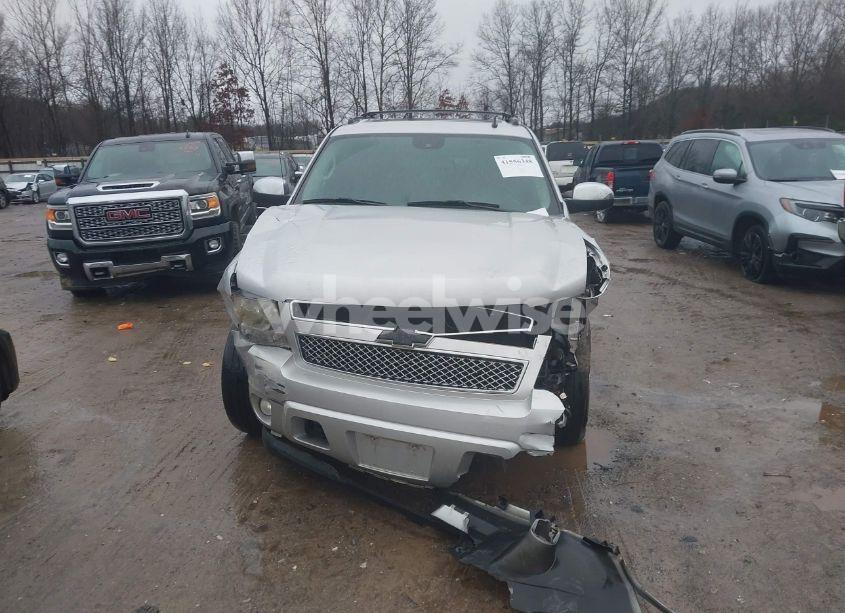 Photo 11 of 2011 Chevrolet Avalanche 1500 LT1 (VIN 3GNTKFE38BG157939)