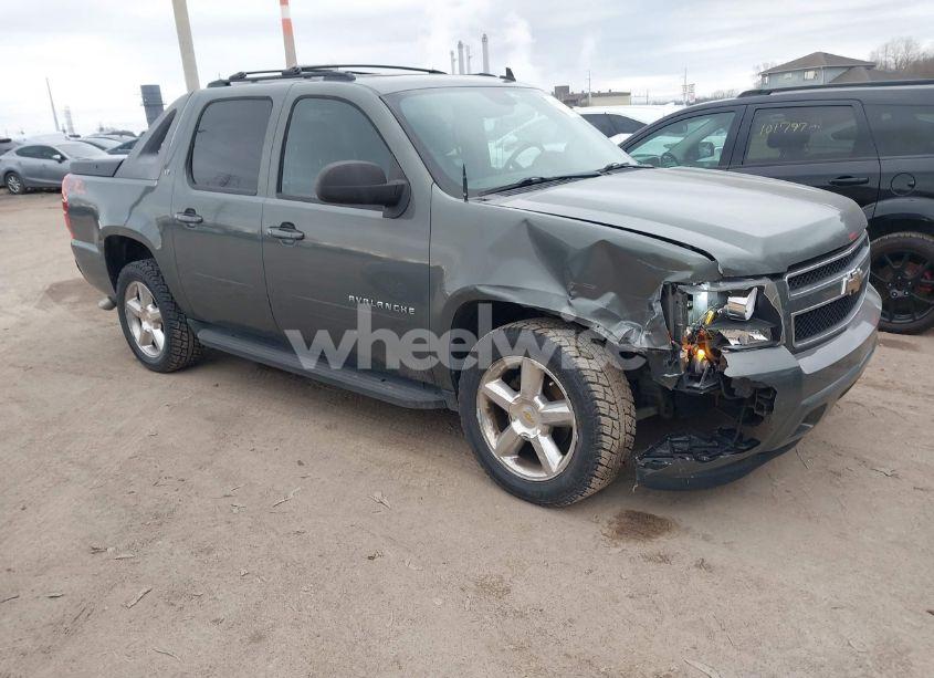 2011 Chevrolet Avalanche 1500 LT1 (VIN 3GNTKFE39BG108023) main photo