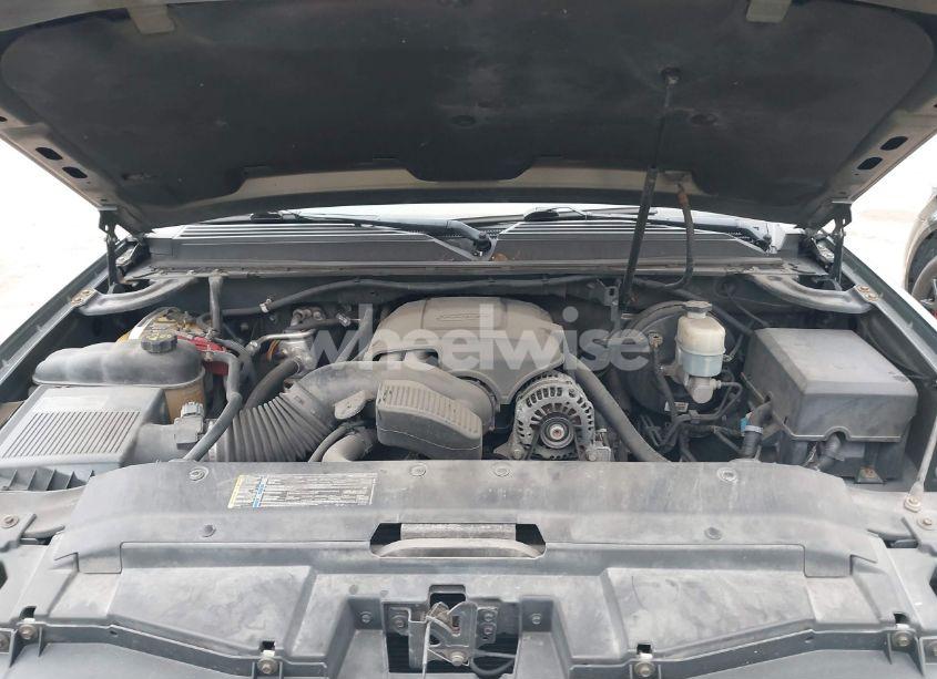 Photo 10 of 2011 Chevrolet Avalanche 1500 LT1 (VIN 3GNTKFE39BG108023)