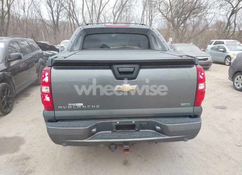 Photo 16 of 2011 Chevrolet Avalanche 1500 LT1 (VIN 3GNTKFE39BG108023)
