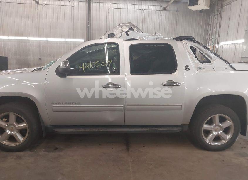 Photo 15 of 2013 Chevrolet Avalanche LT (VIN 3GNTKFE70DG317284)