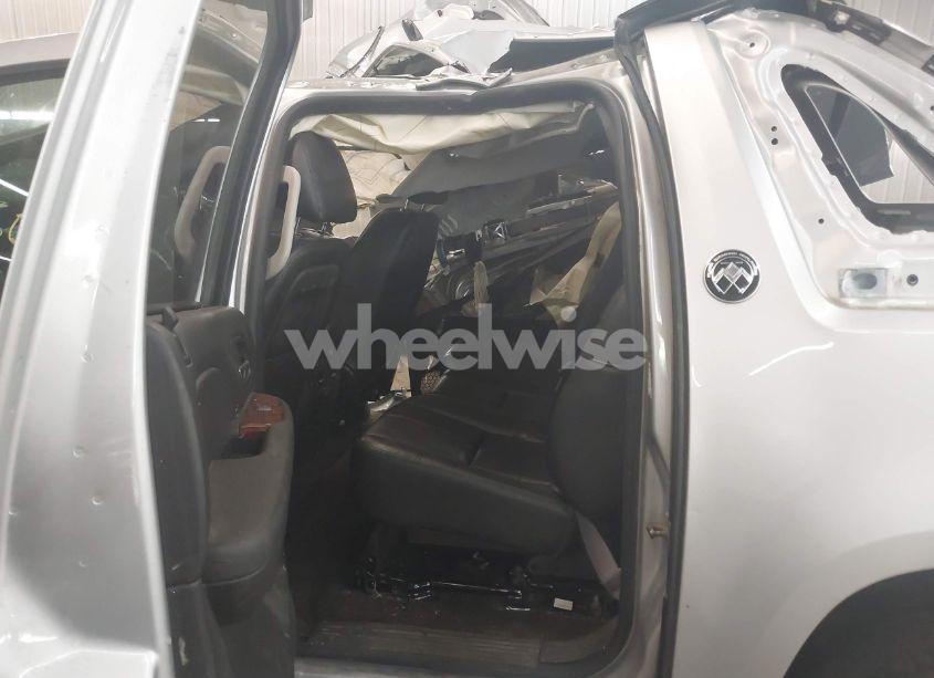 Photo 8 of 2013 Chevrolet Avalanche LT (VIN 3GNTKFE70DG317284)