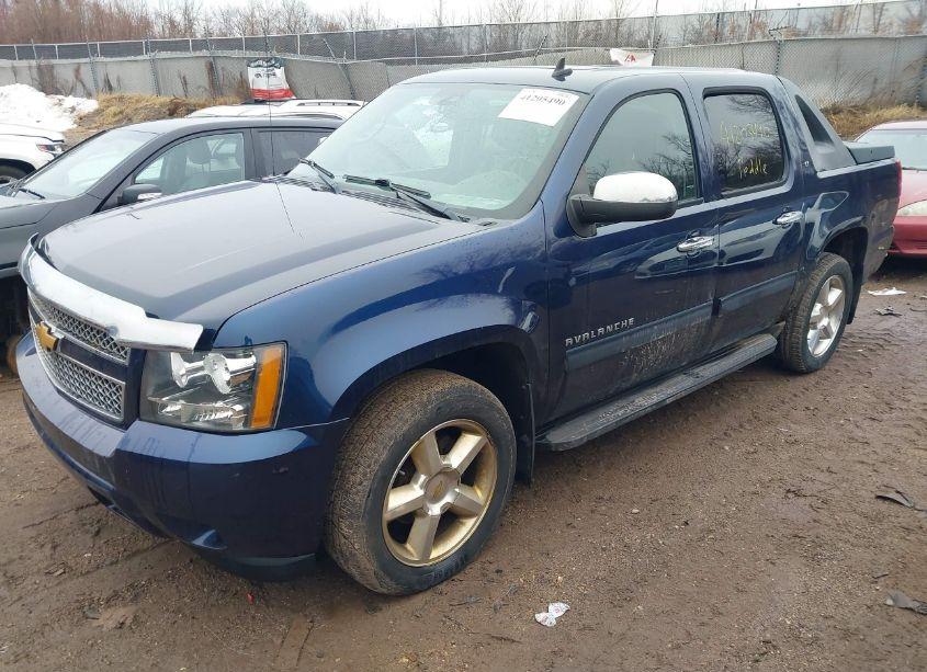Photo 2 of 2012 Chevrolet Avalanche 1500 LT1 (VIN 3GNTKFE72CG257670)
