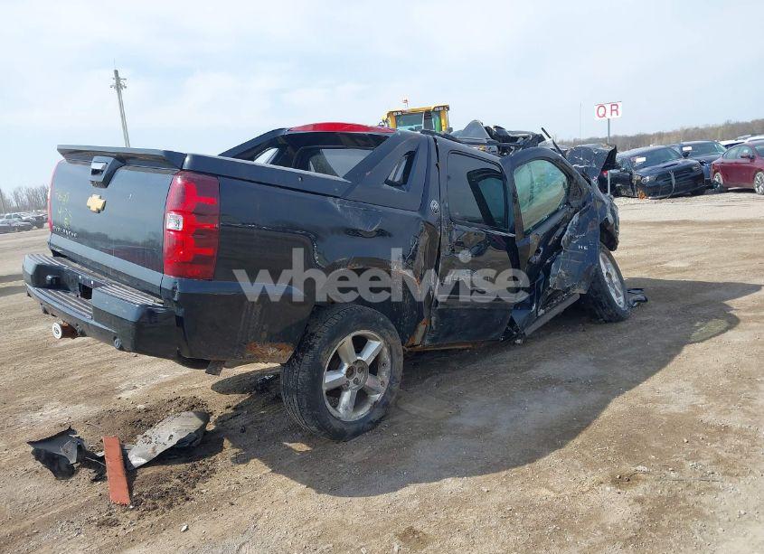 Photo 4 of 2013 Chevrolet Avalanche LT (VIN 3GNTKFE72DG117250)