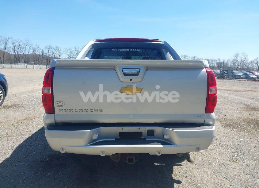 Photo 16 of 2012 Chevrolet Avalanche 1500 LT1 (VIN 3GNTKFE73CG280875)