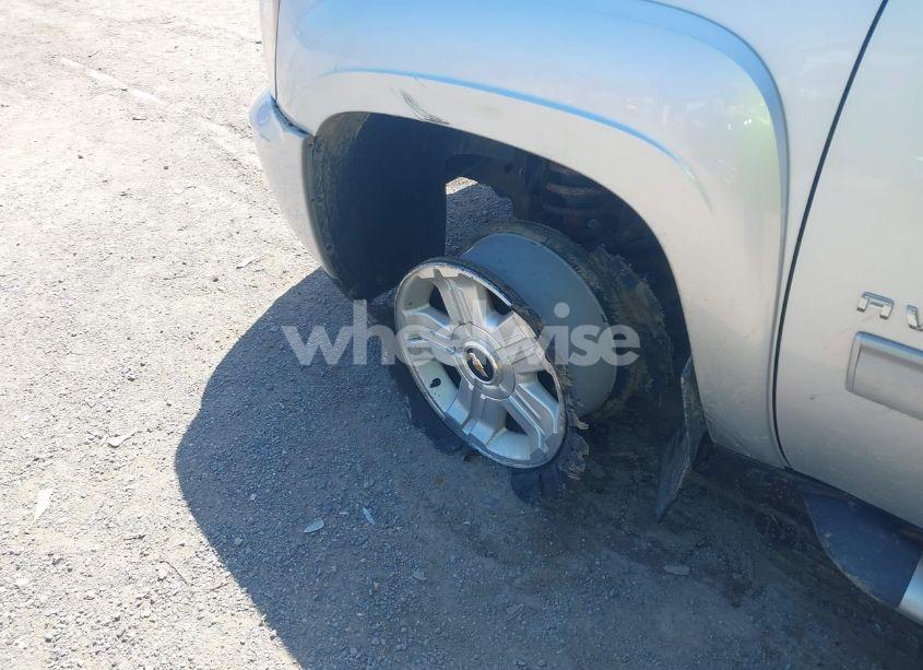 Photo 17 of 2012 Chevrolet Avalanche 1500 LT1 (VIN 3GNTKFE73CG280875)