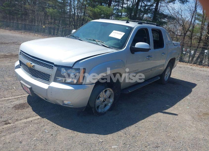 Photo 2 of 2012 Chevrolet Avalanche 1500 LT1 (VIN 3GNTKFE73CG280875)