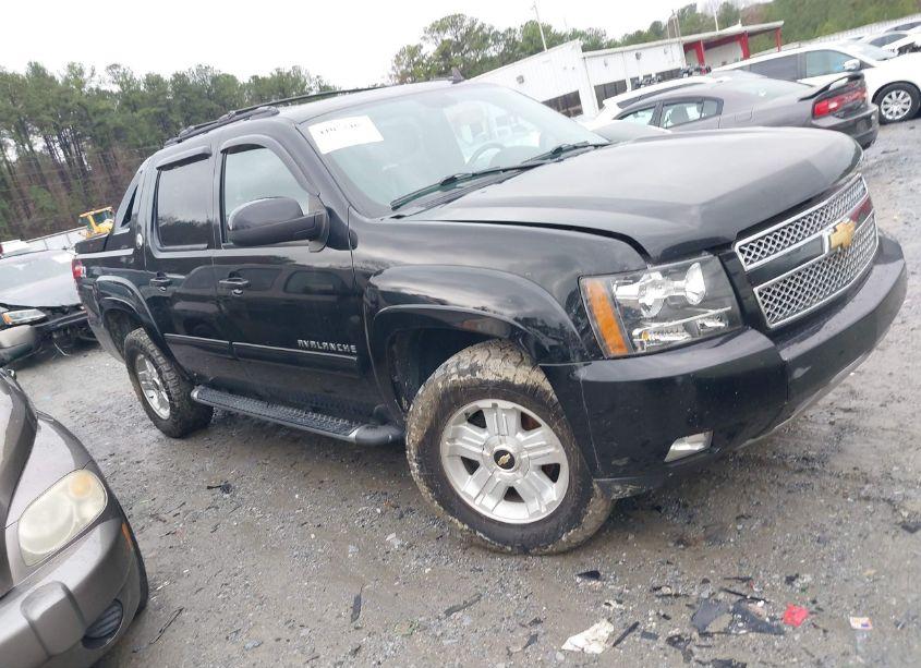 2013 Chevrolet Avalanche LT (VIN 3GNTKFE74DG150296) main photo