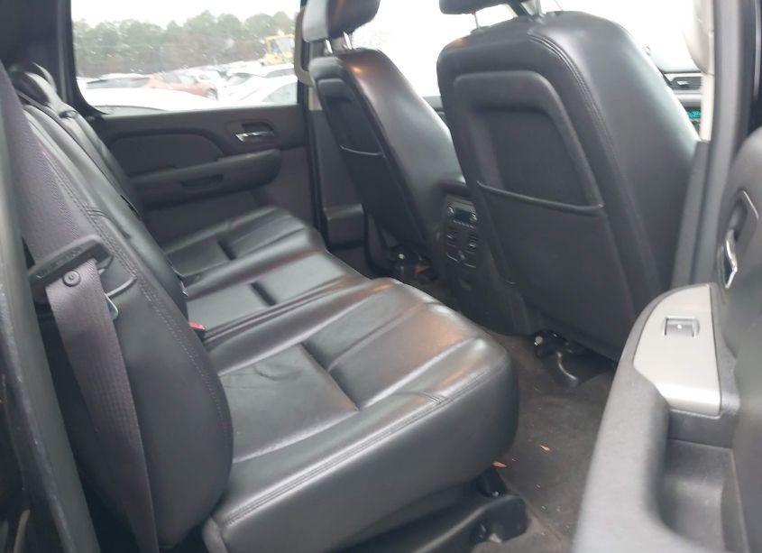 Photo 8 of 2013 Chevrolet Avalanche LT (VIN 3GNTKFE74DG150296)