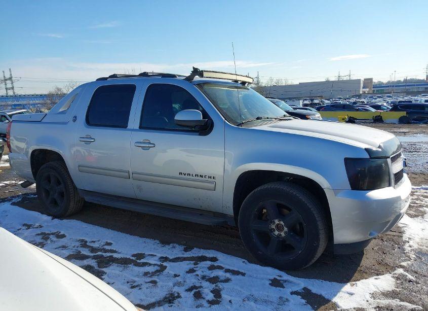 Photo 14 of 2013 Chevrolet Avalanche LT (VIN 3GNTKFE7XDG182248)