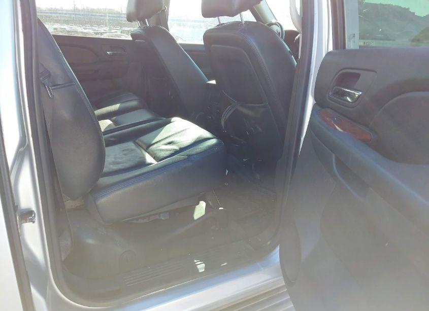 Photo 8 of 2013 Chevrolet Avalanche LT (VIN 3GNTKFE7XDG182248)