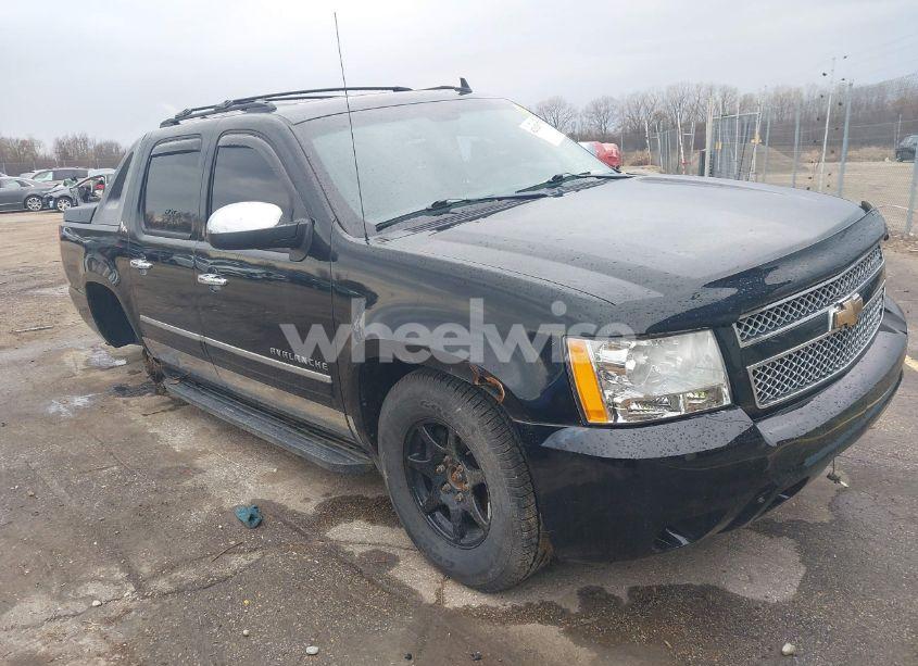 2011 Chevrolet Avalanche 1500 LTZ (VIN 3GNTKGE33BG111277) main photo