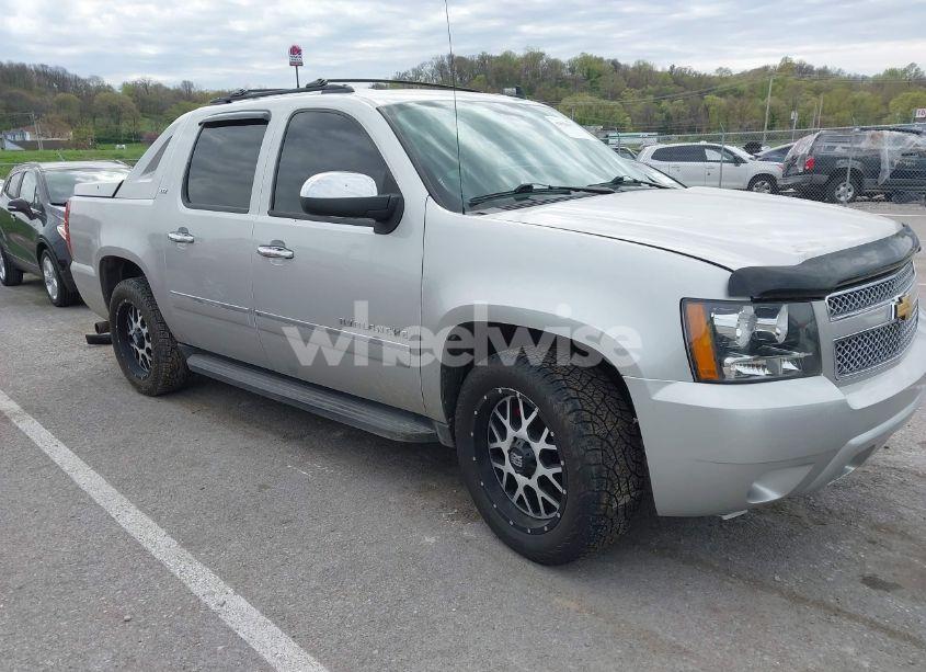 2011 Chevrolet Avalanche 1500 LTZ (VIN 3GNTKGE36BG337863) main photo