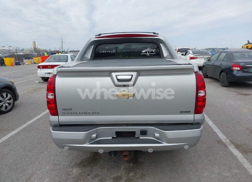 Photo 17 of 2011 Chevrolet Avalanche 1500 LTZ (VIN 3GNTKGE36BG337863)