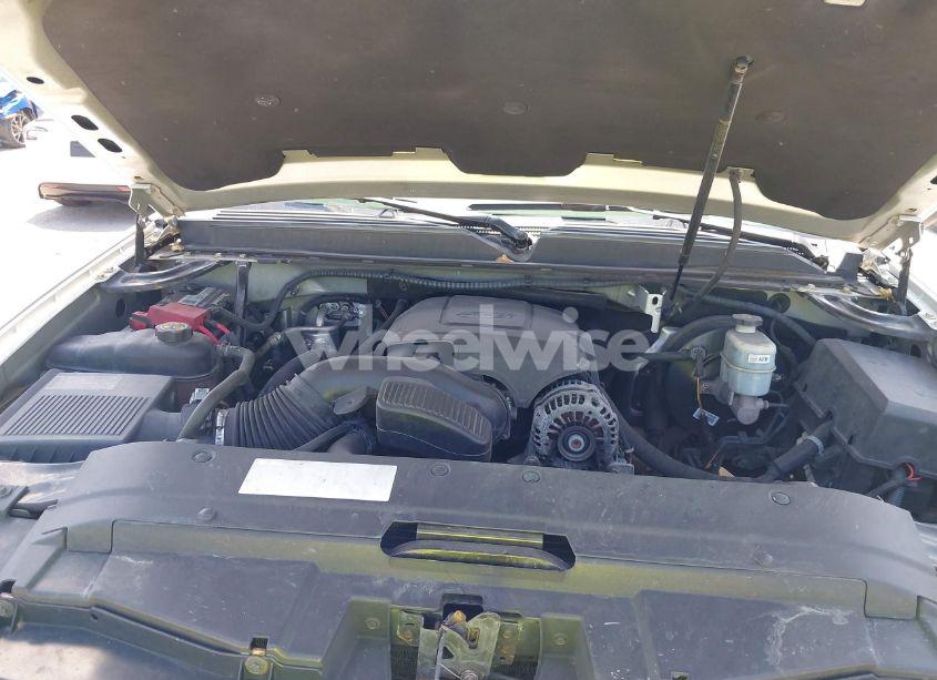 Photo 10 of 2013 Chevrolet Avalanche LTZ (VIN 3GNTKGE71DG159947)