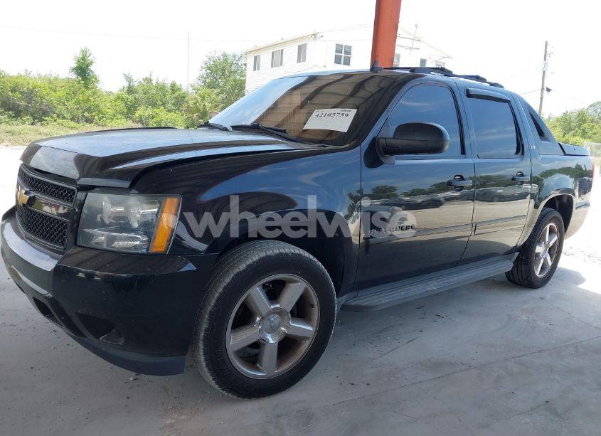 Photo 2 of 2012 Chevrolet Avalanche 1500 LTZ (VIN 3GNTKGE77CG188934)