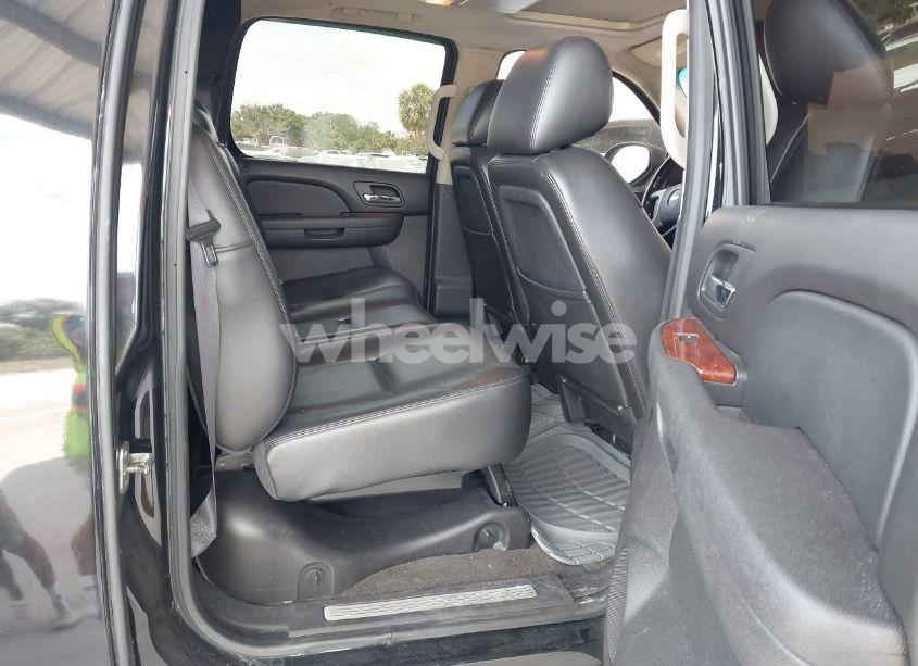 Photo 8 of 2012 Chevrolet Avalanche 1500 LTZ (VIN 3GNTKGE77CG188934)