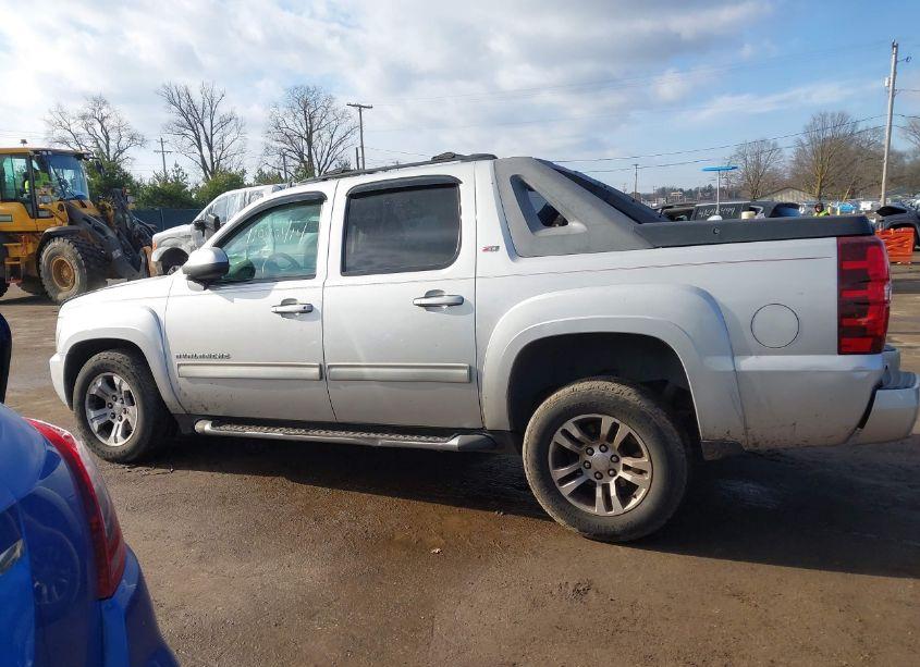 Photo 14 of 2010 Chevrolet Avalanche 1500 LT1 (VIN 3GNVKFE00AG173453)