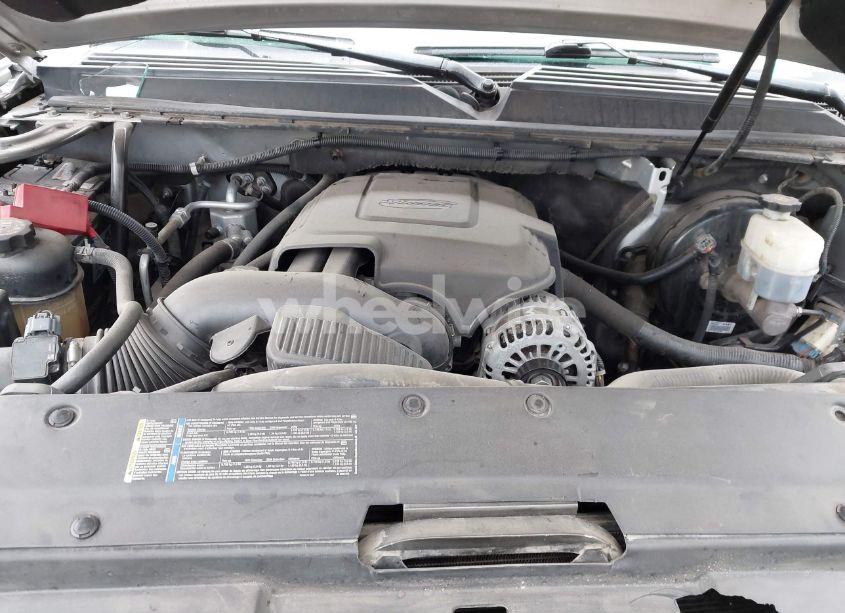 Photo 10 of 2010 Chevrolet Avalanche 1500 LT1 (VIN 3GNVKFE03AG298995)