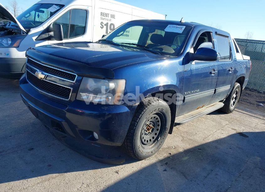 Photo 2 of 2010 Chevrolet Avalanche 1500 LT1 (VIN 3GNVKFE04AG254049)
