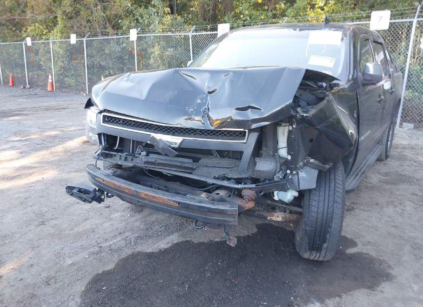 Photo 6 of 2010 Chevrolet Avalanche 1500 LT1 (VIN 3GNVKFE05AG223747)