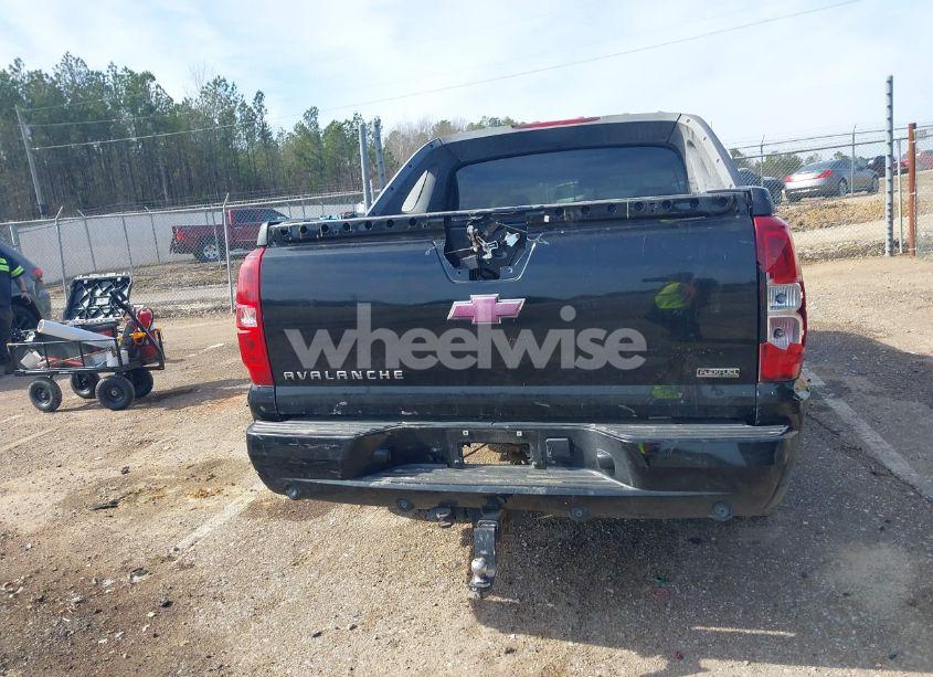 Photo 16 of 2010 Chevrolet Avalanche 1500 LT1 (VIN 3GNVKFE05AG296343)