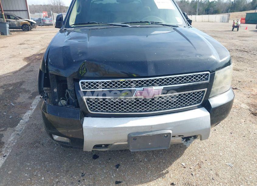 Photo 6 of 2010 Chevrolet Avalanche 1500 LT1 (VIN 3GNVKFE05AG296343)