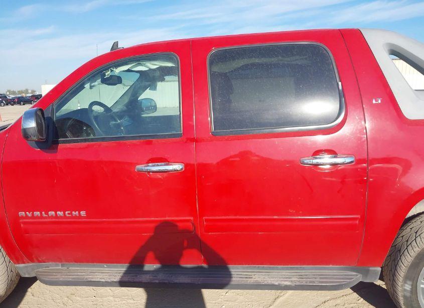 Photo 14 of 2010 Chevrolet Avalanche 1500 LT1 (VIN 3GNVKFE06AG123754)
