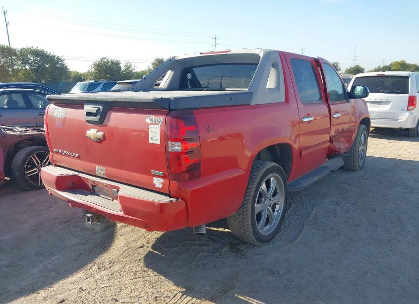 Photo 4 of 2010 Chevrolet Avalanche 1500 LT1 (VIN 3GNVKFE06AG123754)