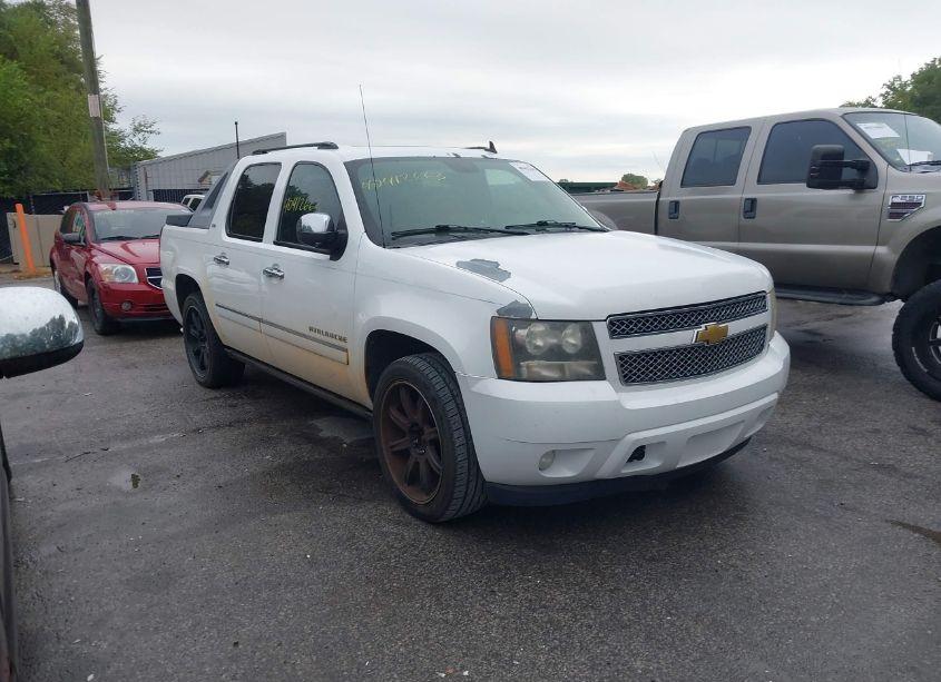 2010 Chevrolet Avalanche 1500 LTZ (VIN 3GNVKGE04AG189421) main photo