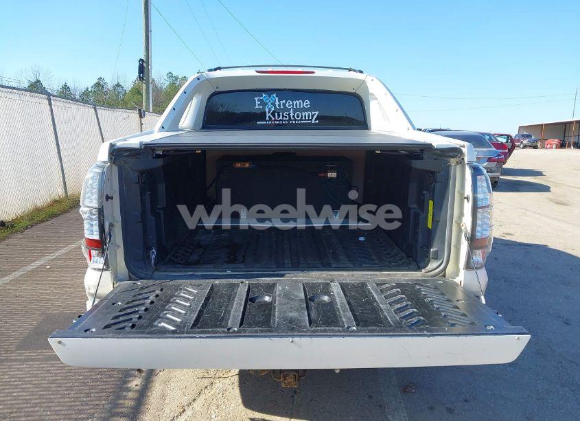 Photo 16 of 2010 Chevrolet Avalanche 1500 LTZ (VIN 3GNVKGE08AG272477)