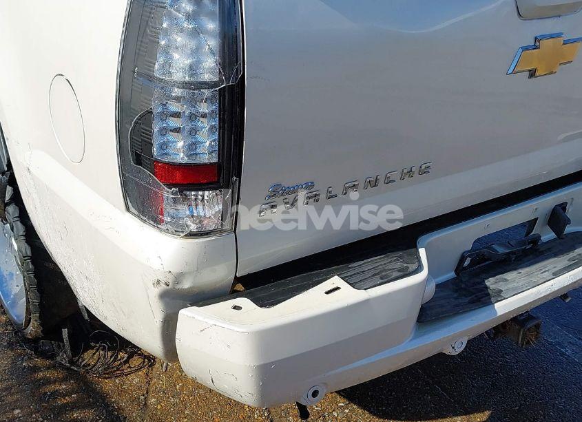 Photo 20 of 2010 Chevrolet Avalanche 1500 LTZ (VIN 3GNVKGE08AG272477)
