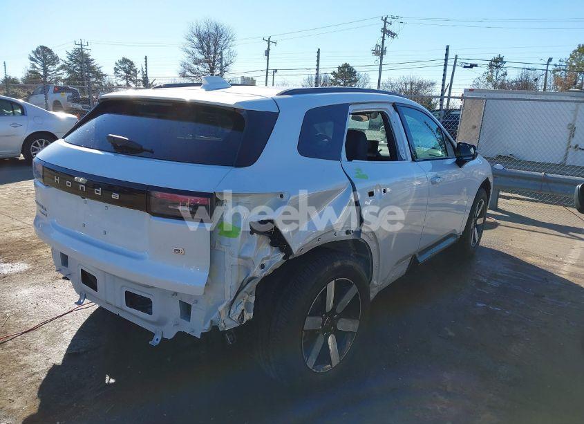 Photo 4 of 2024 Honda Prologue TOURING (VIN 3GPKHWRM4RS503805)