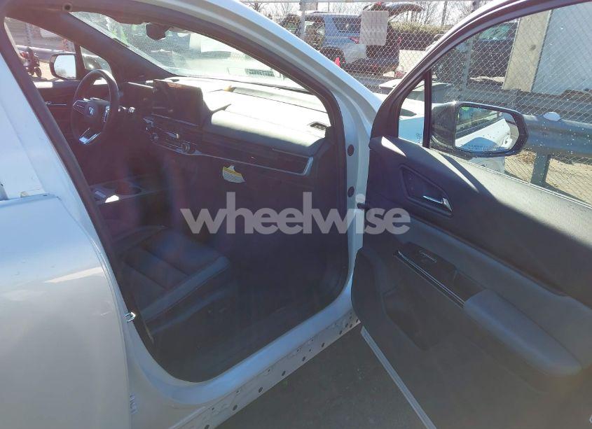 Photo 5 of 2024 Honda Prologue TOURING (VIN 3GPKHWRM4RS503805)