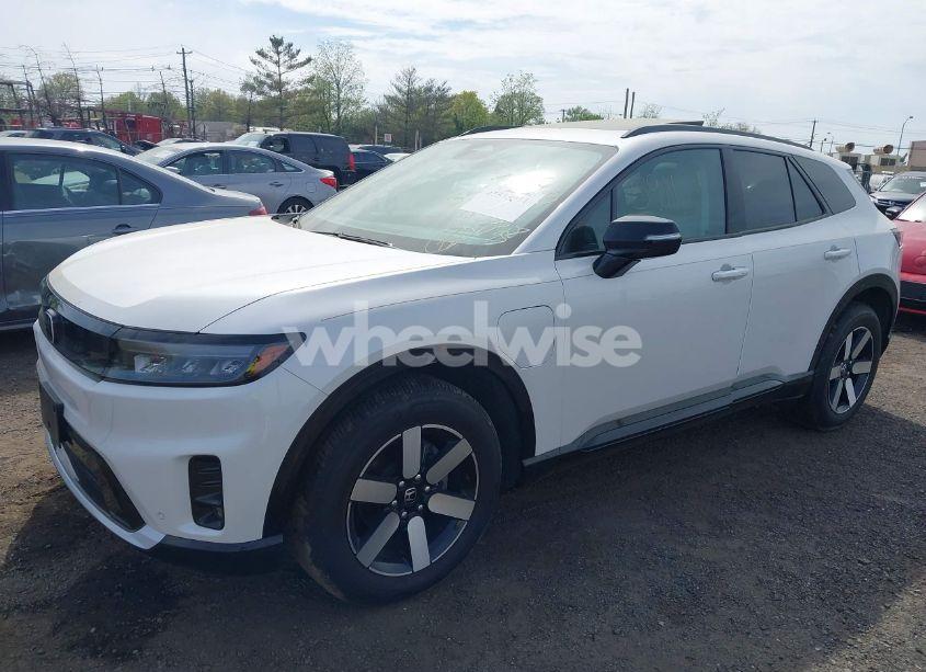 Photo 2 of 2024 Honda Prologue TOURING (VIN 3GPKHXRJ0RS536358)