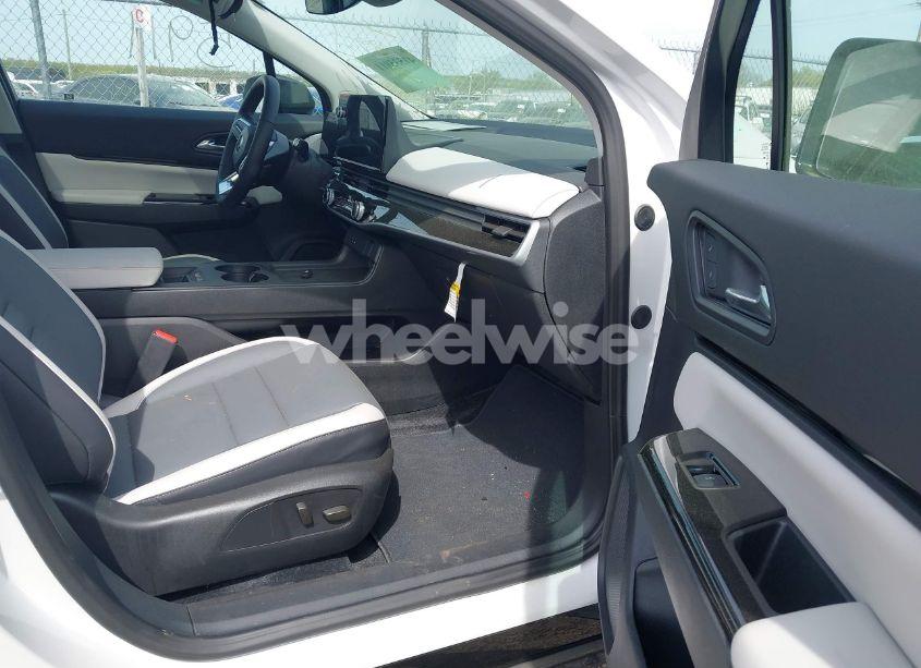 Photo 5 of 2024 Honda Prologue TOURING (VIN 3GPKHXRJ0RS536358)