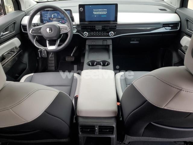 Photo 10 of 2024 HONDA PROLOGUE TOUR (VIN 3GPKHXRJ3RS538833)