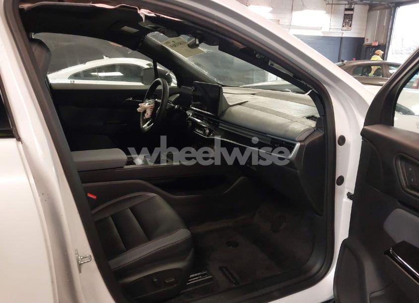 Photo 5 of 2024 Honda Prologue TOURING (VIN 3GPKHXRJ4RS538680)