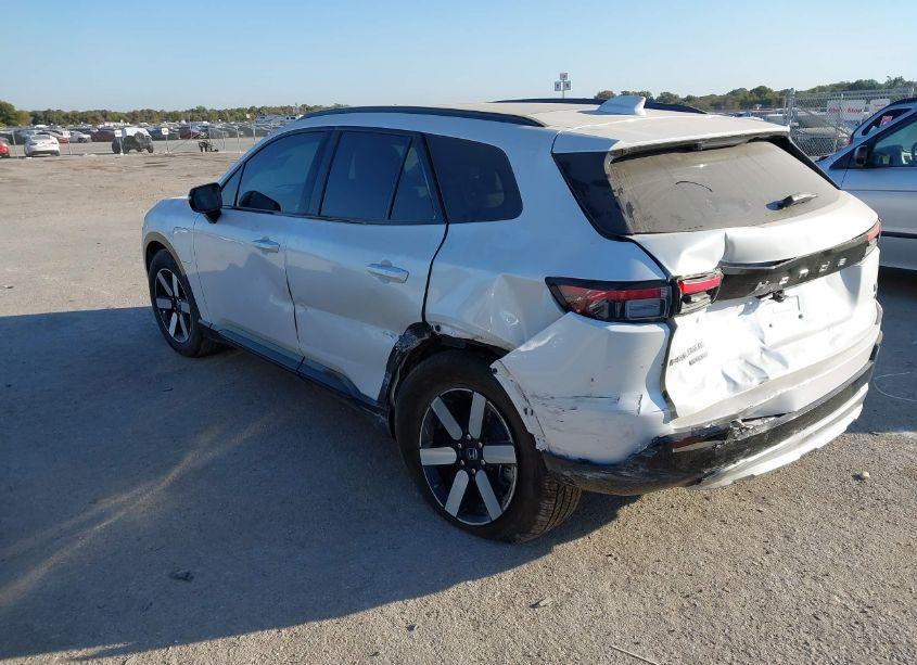 Photo 3 of 2024 Honda Prologue TOURING (VIN 3GPKHXRJ8RS518769)