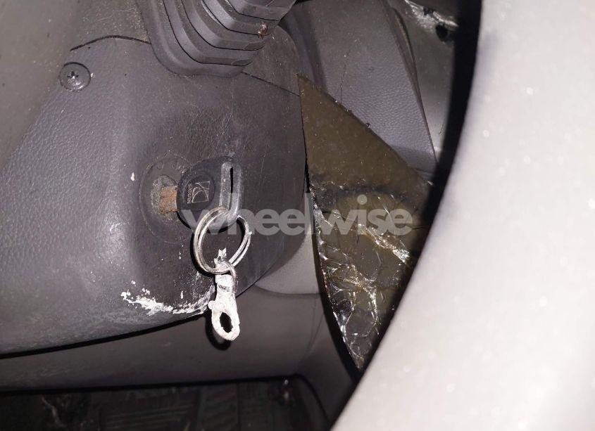 Photo 11 of 2008 Saturn Vue XE (VIN 3GSCL33P28S677896)