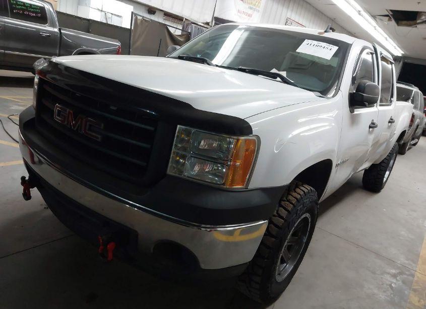 Photo 2 of 2007 Gmc Sierra 1500 WORK TRUCK (VIN 3GTEC13C57G524338)