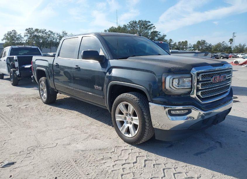2018 Gmc Sierra 1500 SLE (VIN 3GTP1MEC0JG173018) main photo