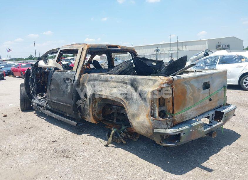 Photo 3 of 2018 Gmc Sierra 1500 SLT (VIN 3GTP1NEC8JG168865)