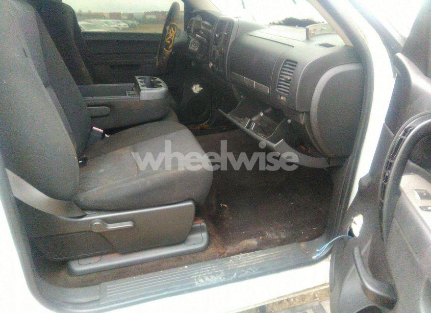 Photo 5 of 2011 Gmc Sierra 1500 SLE (VIN 3GTP1VE01BG327068)