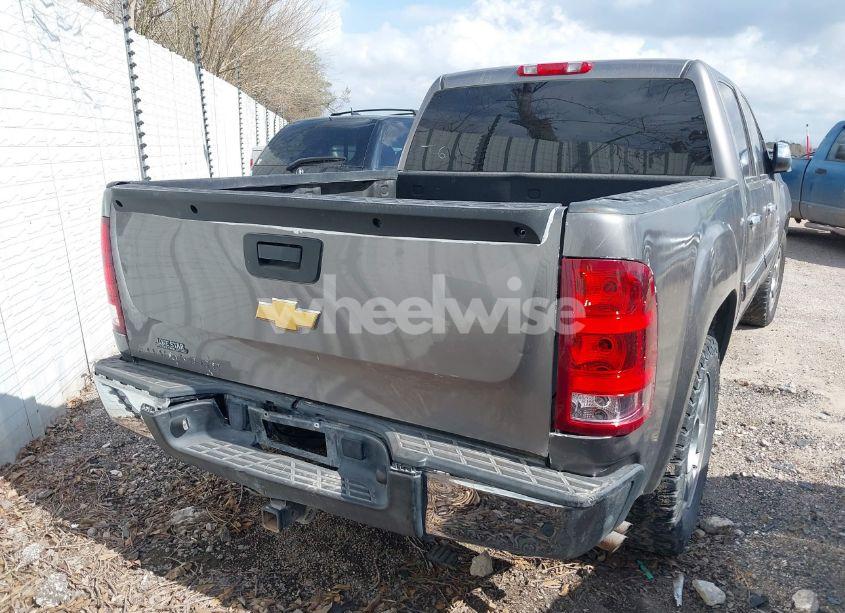 Photo 4 of 2011 Gmc Sierra 1500 SLE (VIN 3GTP1VE06BG260158)