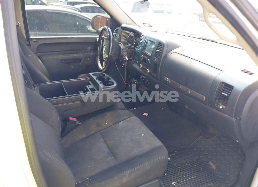 Photo 5 of 2011 Gmc Sierra 1500 SLE (VIN 3GTP1VE06BG272410)