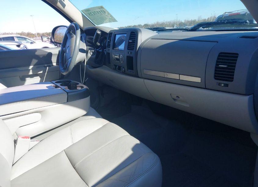 Photo 5 of 2011 Gmc Sierra 1500 SLE (VIN 3GTP1VE06BG368313)