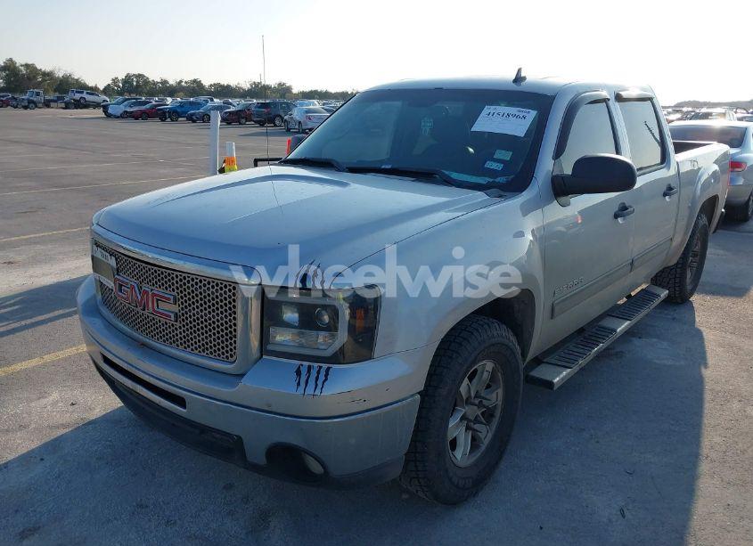 Photo 2 of 2011 Gmc Sierra 1500 SLE (VIN 3GTP1VE07BG389882)