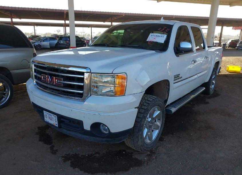 Photo 2 of 2013 Gmc Sierra 1500 SLE (VIN 3GTP1VE08DG154197)